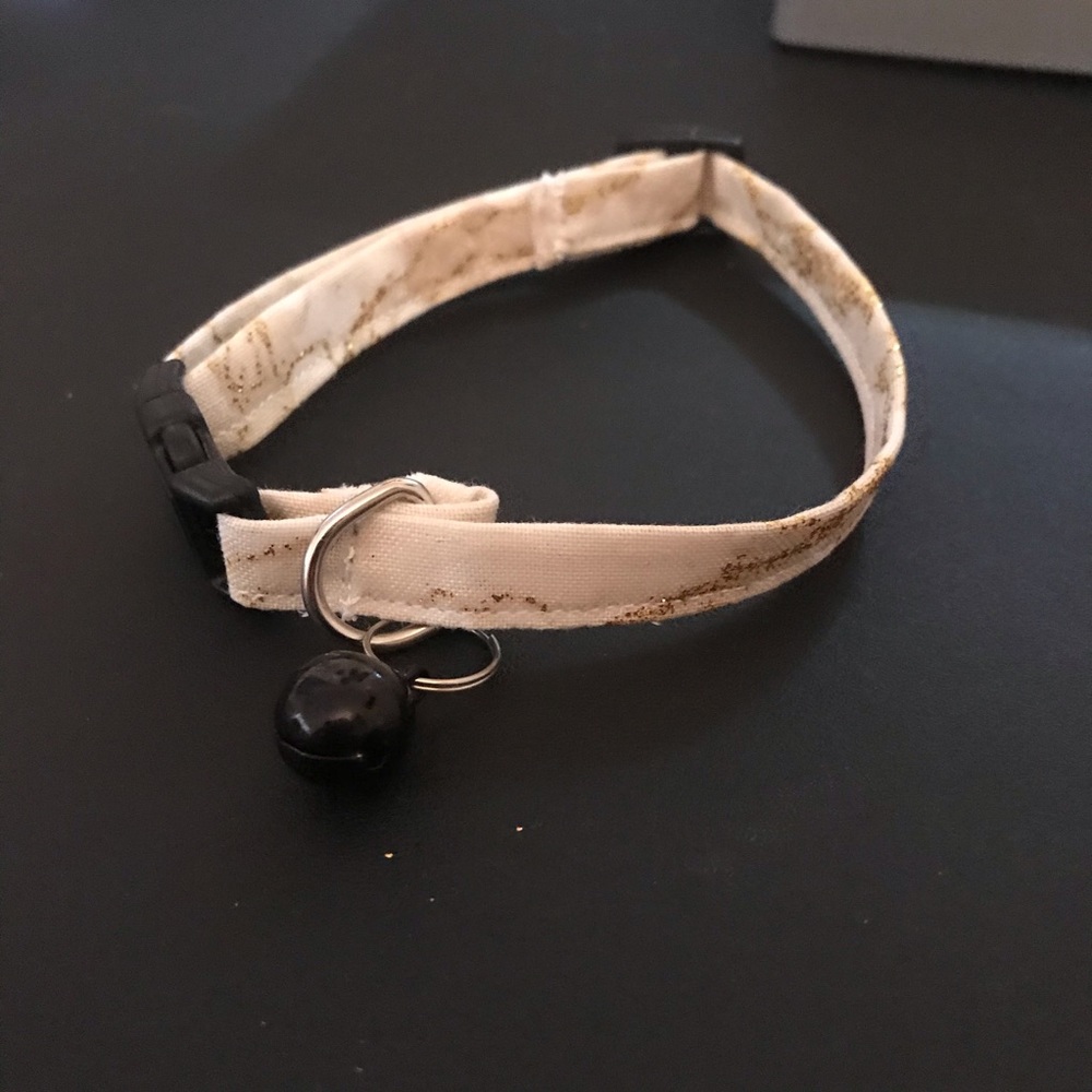 Custom Small Collar - Picture 2 of 3